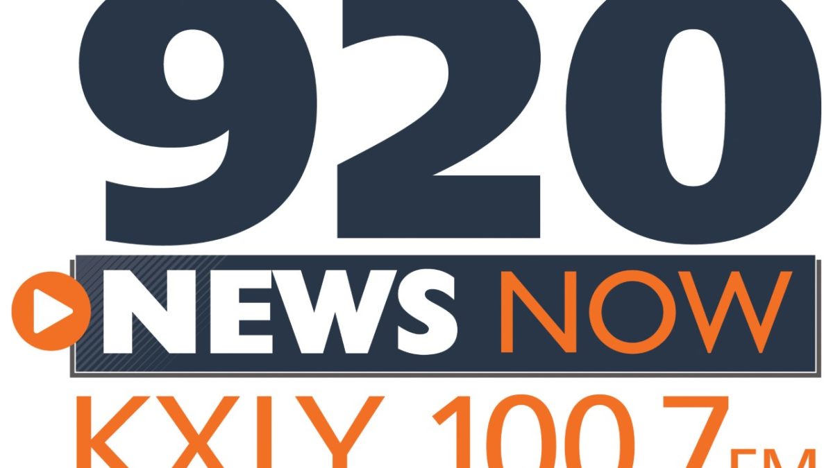 KXLY 100.7 FM 920 News Now logo